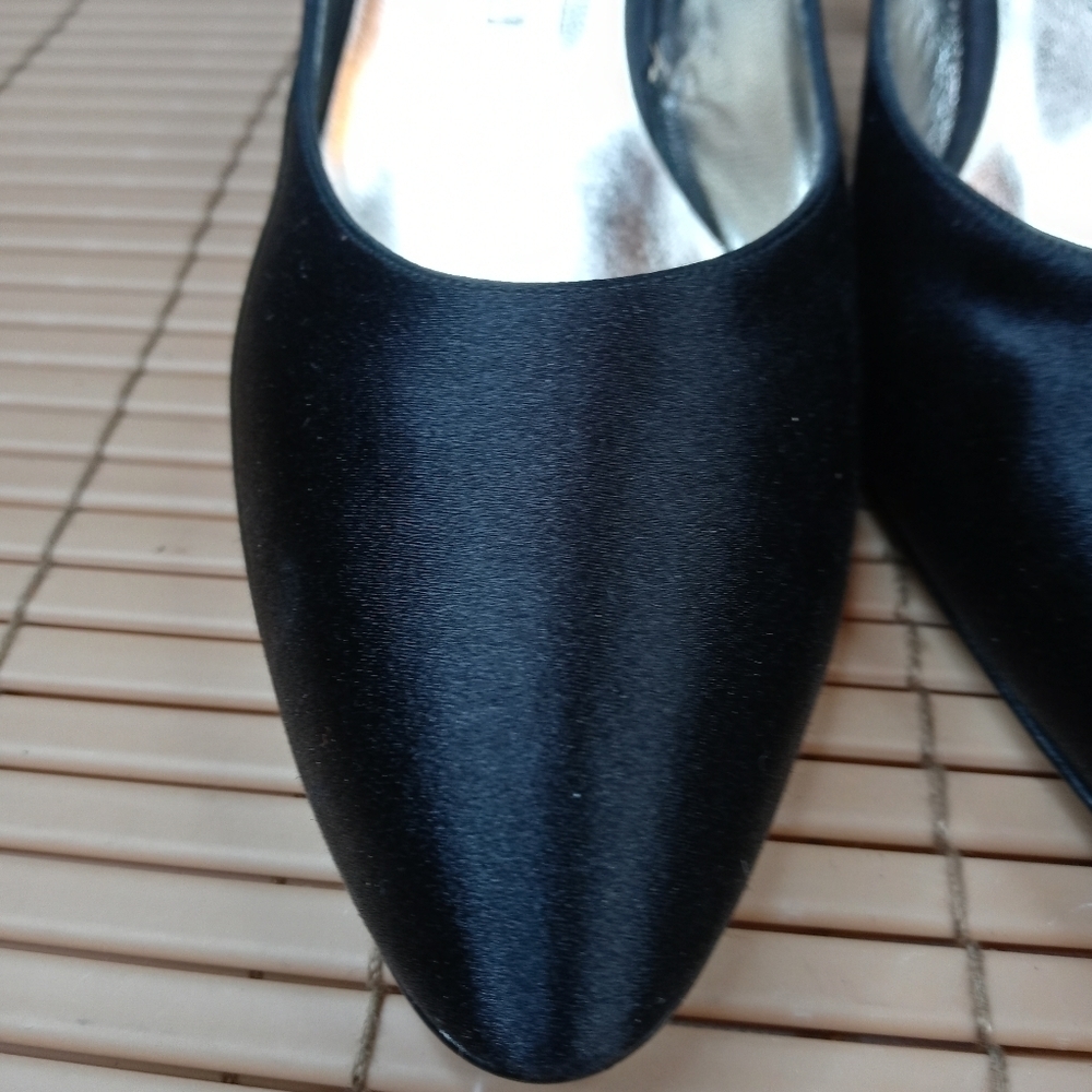 Bruno Magli Women's Slingback Satin Black Heels Wo - Picture 4 of 11